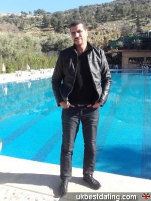 tiga81 - date a English, 100% free tiga81