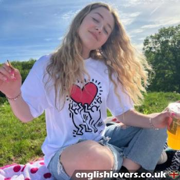 bethy201 spoofed photo banned on englishlovers.co.uk bethy201 spoofed photo banned on englishlovers.co.uk